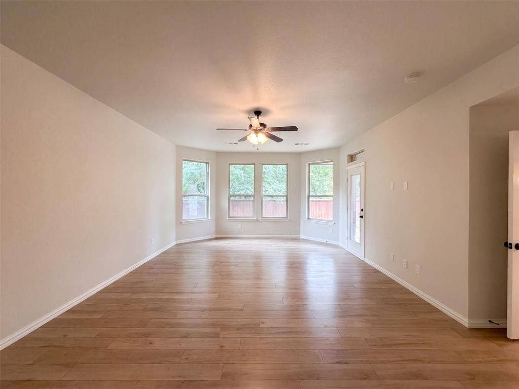 9332 Kaitlyn Court, Lantana, TX 76226 9332 Kaitlyn Court, Lantana, TX 76226