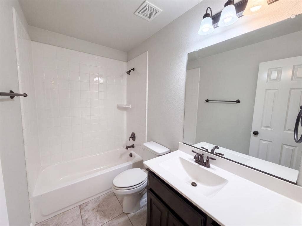 9332 Kaitlyn Court, Lantana, TX 76226 9332 Kaitlyn Court, Lantana, TX 76226