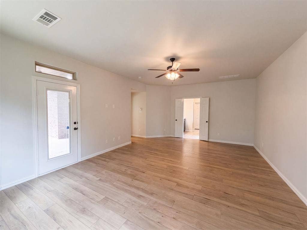 9332 Kaitlyn Court, Lantana, TX 76226 9332 Kaitlyn Court, Lantana, TX 76226