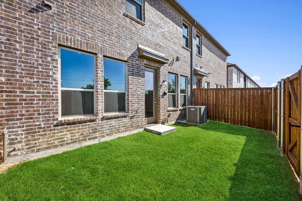 924 Heart Reef Road, Plano, TX 75075 Representative Photo – Not Actual Home