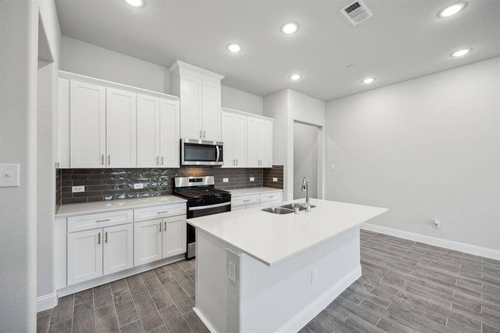 924 Heart Reef Road, Plano, TX 75075 Representative Photo – Not Actual Home