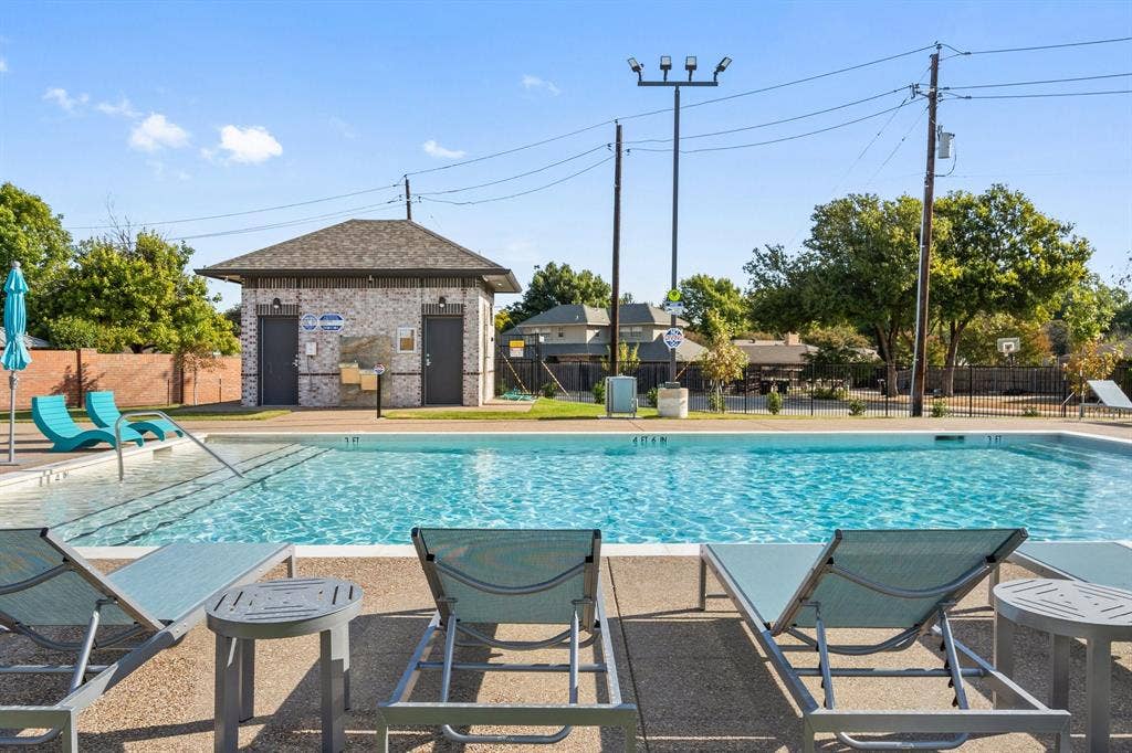 924 Heart Reef Road, Plano, TX 75075 924 Heart Reef Road, Plano, TX 75075
