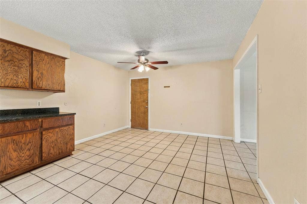 410 W Franklin Street, #5, Waxahachie, TX 75165 410 W Franklin Street, #5, Waxahachie, TX 75165