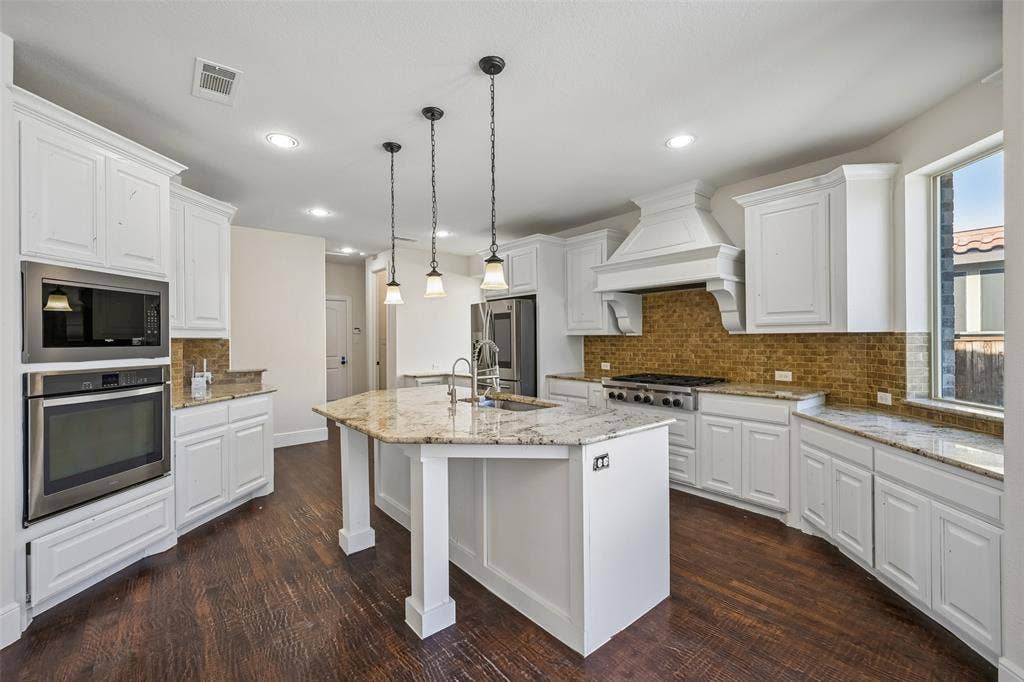 2156 Alcove Drive, Frisco, TX 75034 2156 Alcove Drive, Frisco, TX 75034