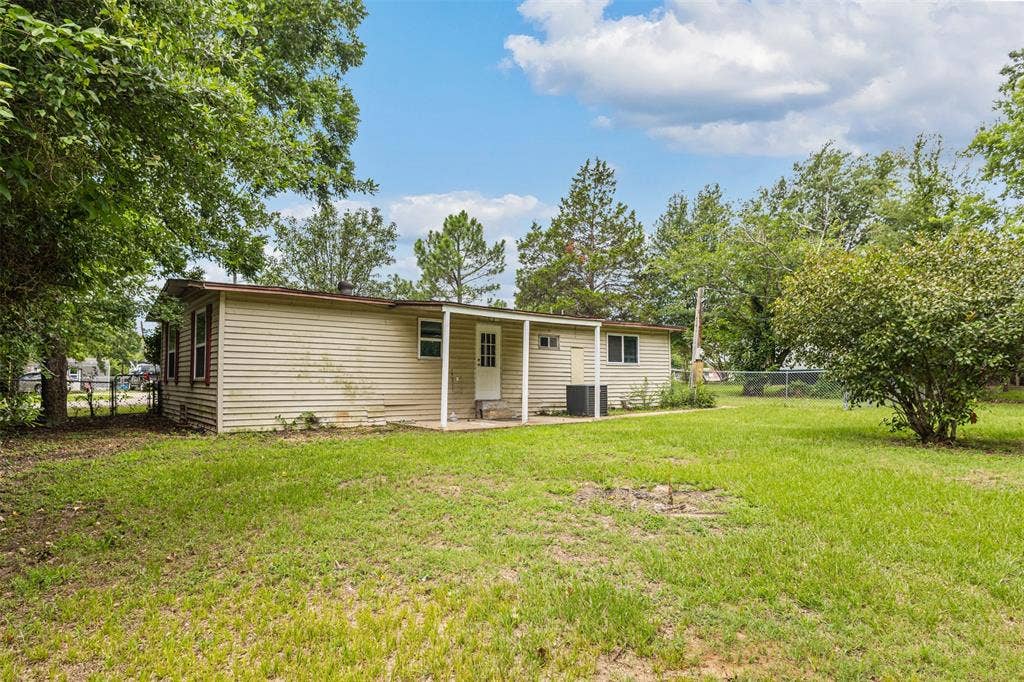 110 W Shadowwood Street, Gun Barrel City, TX 75156 110 W Shadowwood Street, Gun Barrel City, TX 75156