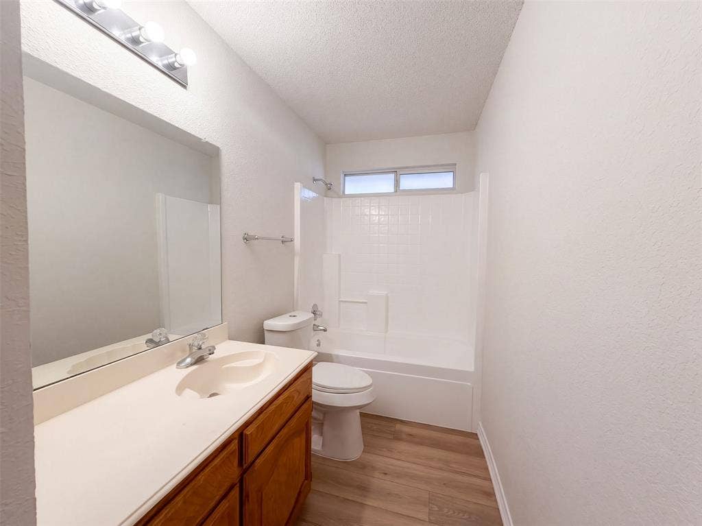 3203 Orchid Drive, McKinney, TX 75070 3203 Orchid Drive, McKinney, TX 75070