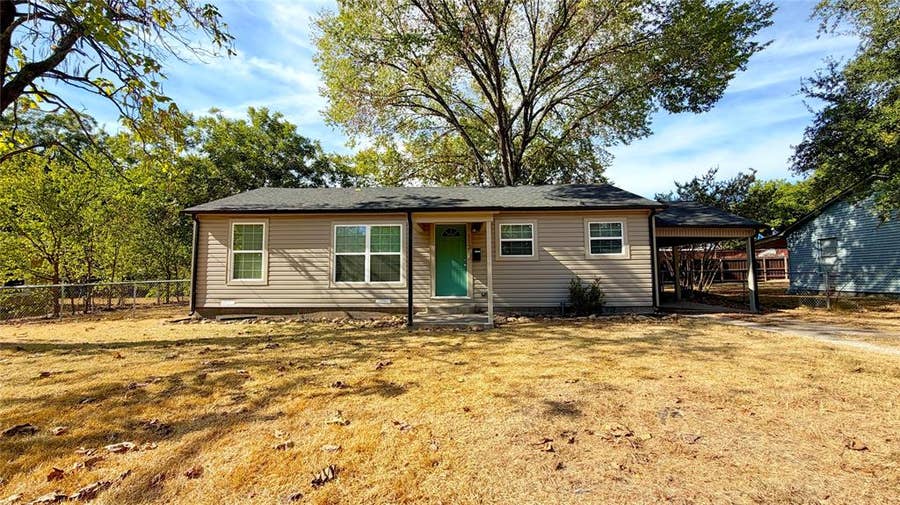 Property photo for 113 Hackberry Street, Terrell, TX