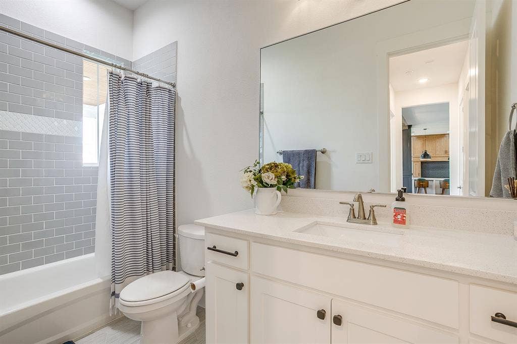 202 Palo Duro Drive, Aledo, TX 76008 202 Palo Duro Drive, Aledo, TX 76008
