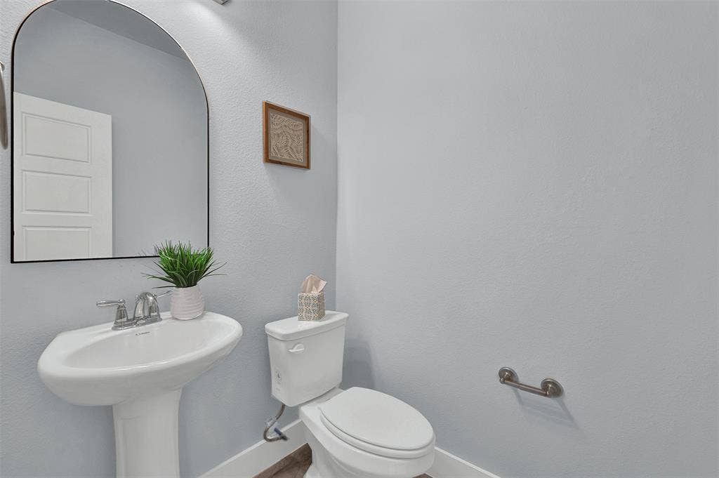 549 N Johnson Street, McKinney, TX 75069 549 N Johnson Street, McKinney, TX 75069