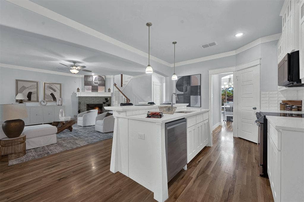 549 N Johnson Street, McKinney, TX 75069 549 N Johnson Street, McKinney, TX 75069