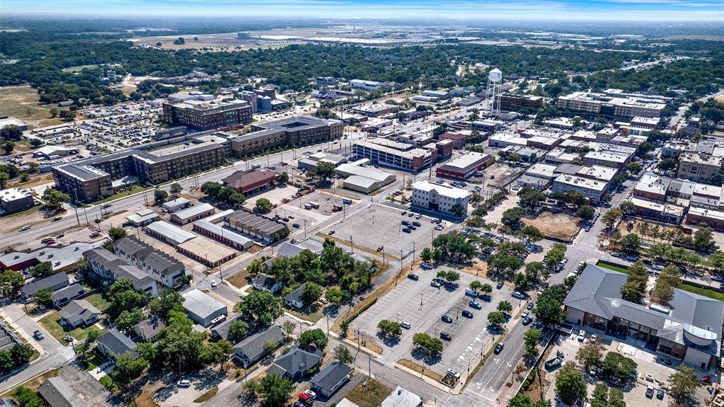 549 N Johnson Street, McKinney, TX 75069 549 N Johnson Street, McKinney, TX 75069