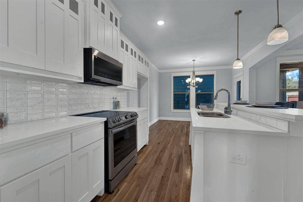 549 N Johnson Street, McKinney, TX 75069 549 N Johnson Street, McKinney, TX 75069