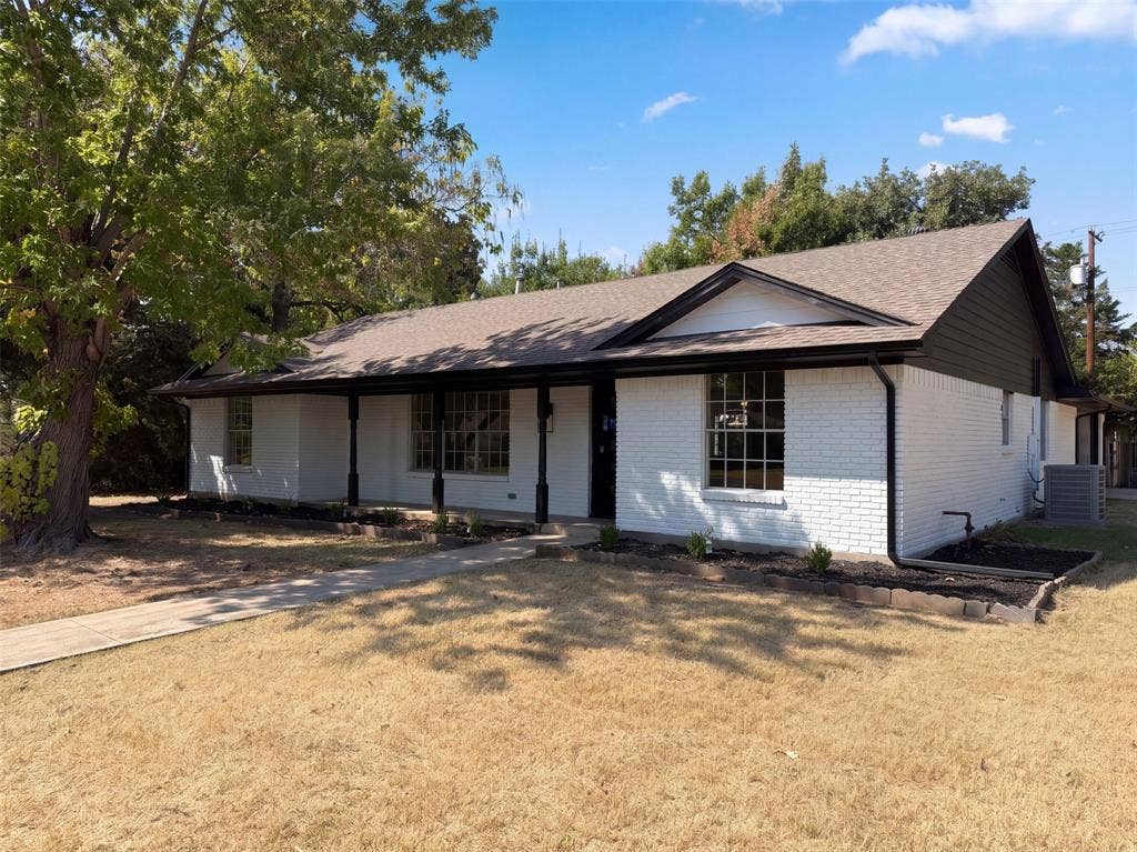1329 Wellington Drive, Denton, TX 76209