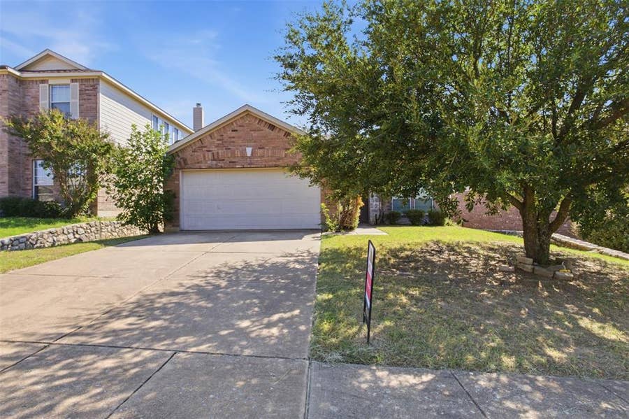 Property photo for 1837 Walnut Way, Anna, TX
