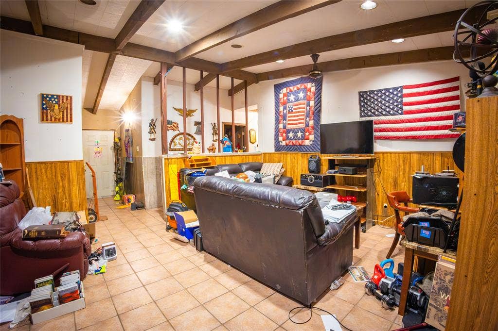 1720 Salem Street, Irving, TX 75061 1720 Salem Street, Irving, TX 75061
