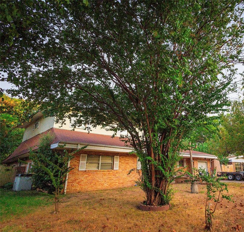 1720 Salem Street, Irving, TX 75061 1720 Salem Street, Irving, TX 75061