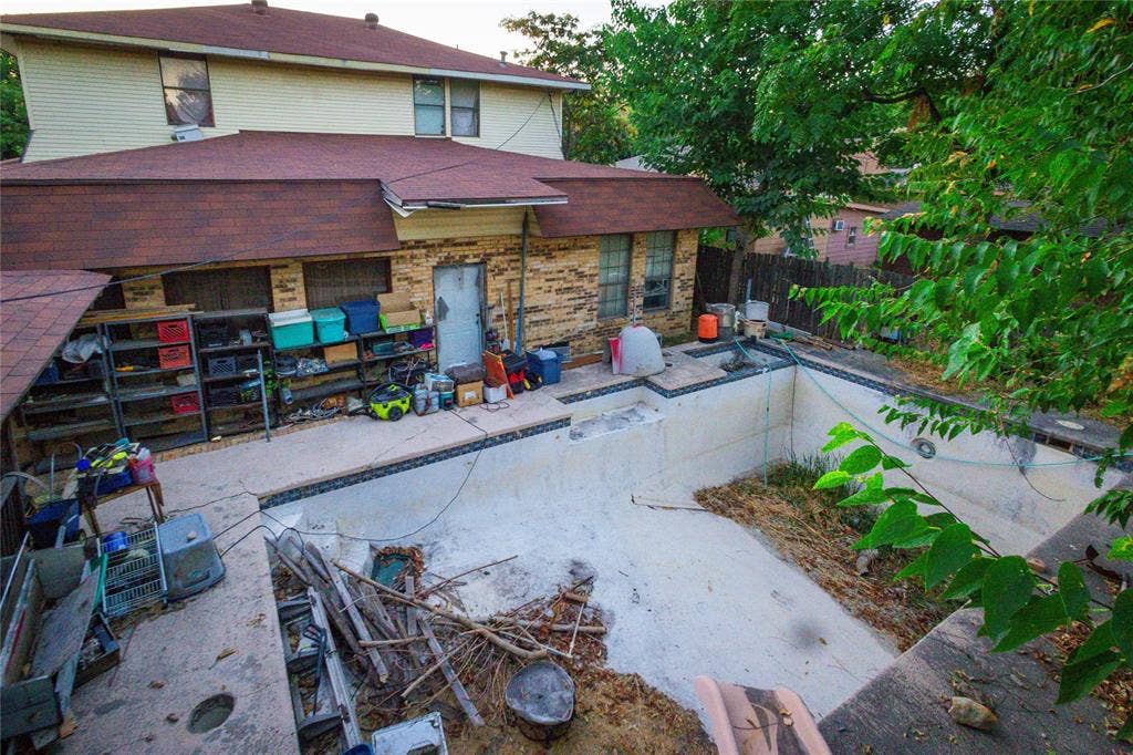 1720 Salem Street, Irving, TX 75061 1720 Salem Street, Irving, TX 75061