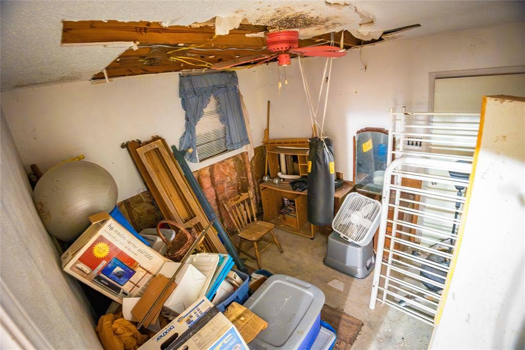 1720 Salem Street, Irving, TX 75061 1720 Salem Street, Irving, TX 75061