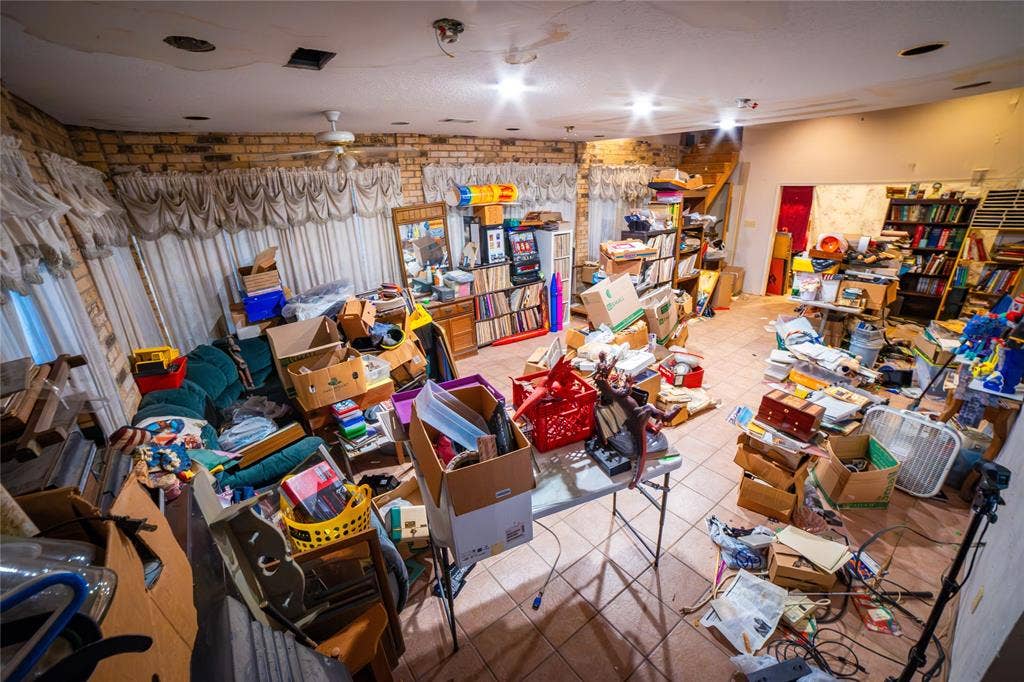 1720 Salem Street, Irving, TX 75061 1720 Salem Street, Irving, TX 75061