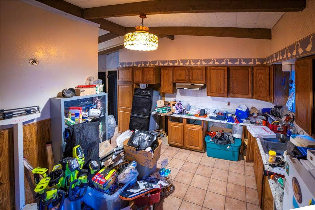1720 Salem Street, Irving, TX 75061 1720 Salem Street, Irving, TX 75061