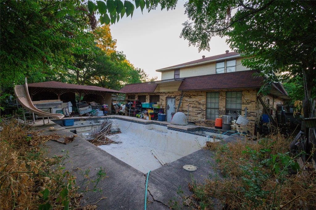 1720 Salem Street, Irving, TX 75061 1720 Salem Street, Irving, TX 75061