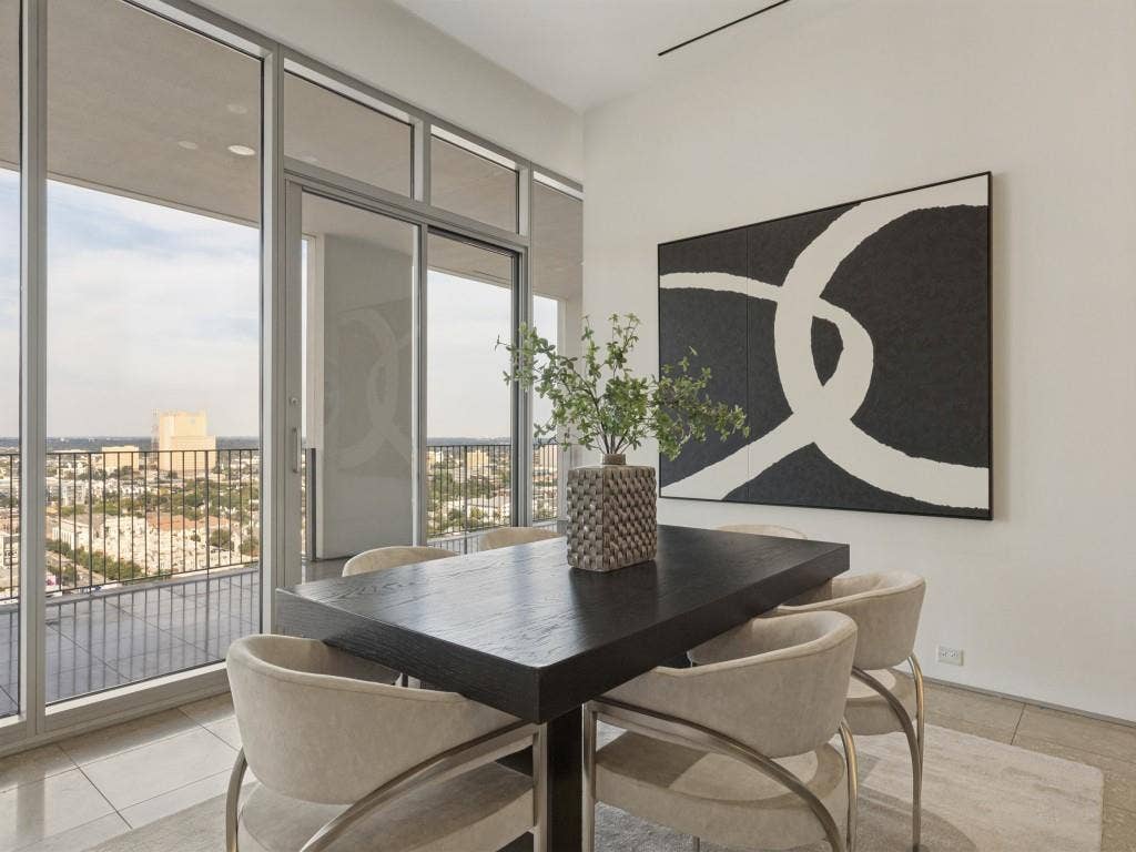 1717 Arts Plaza, #1804, Dallas, TX 75201