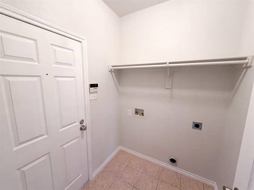 2617 Silver Hill Drive, Fort Worth, TX 76131