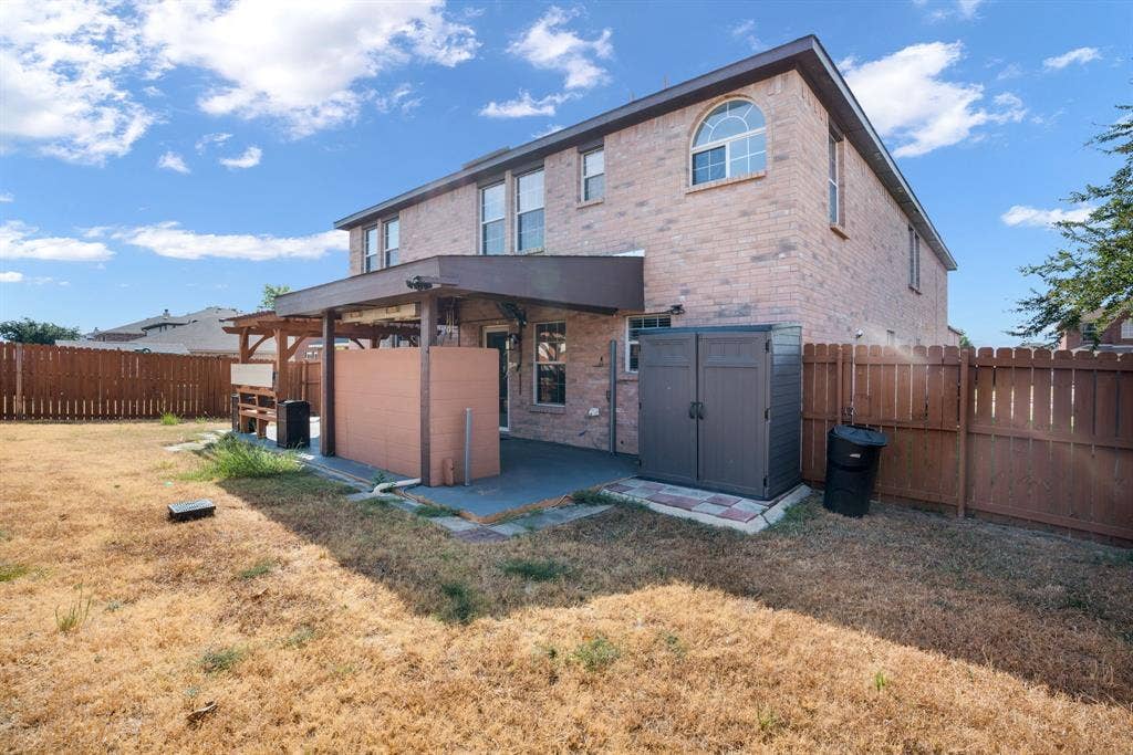 2456 Arroyo Springs Drive, Grand Prairie, TX 75052