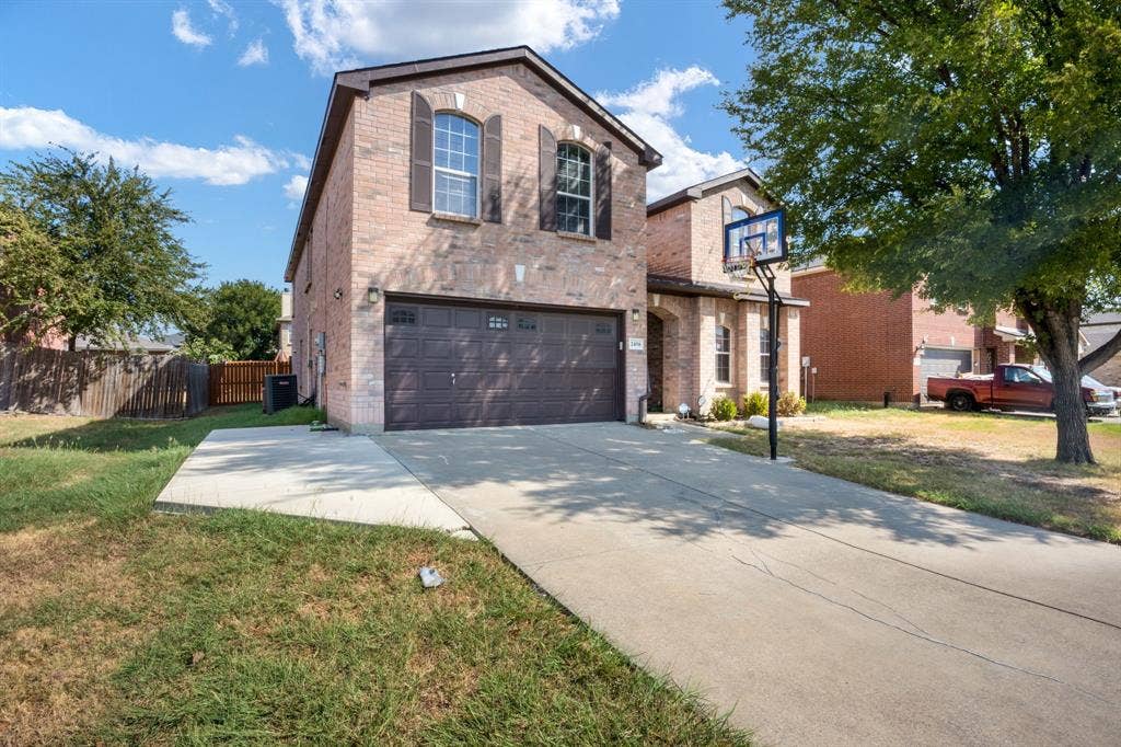 2456 Arroyo Springs Drive, Grand Prairie, TX 75052