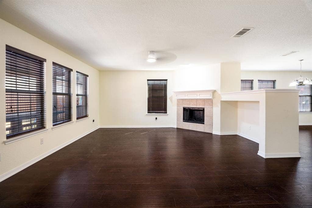 2456 Arroyo Springs Drive, Grand Prairie, TX 75052