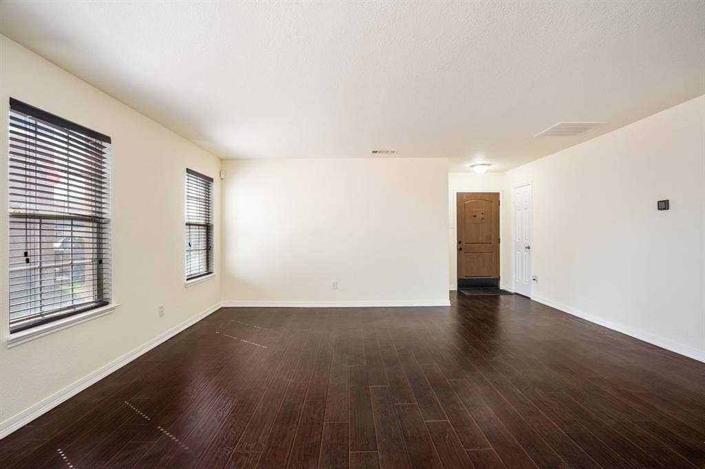 2456 Arroyo Springs Drive, Grand Prairie, TX 75052