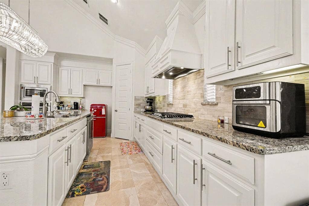 11334 Barcelona Lane, Frisco, TX 75035 11334 Barcelona Lane, Frisco, TX 75035