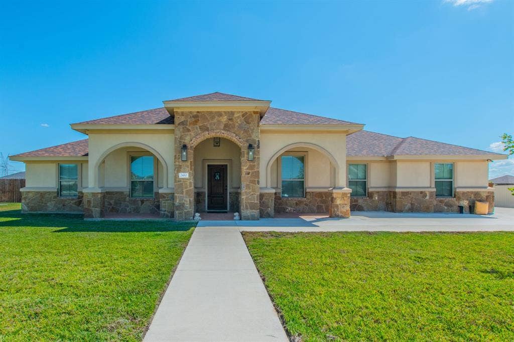 2410 SANDPIPER Drive, Killeen, TX 76542 2410 SANDPIPER Drive, Killeen, TX 76542