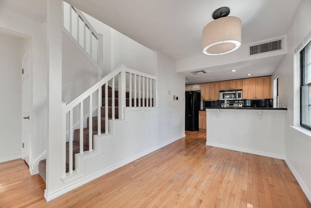 817 Pavillion Street, #101, Dallas, TX 75204 817 Pavillion Street, #101, Dallas, TX 75204