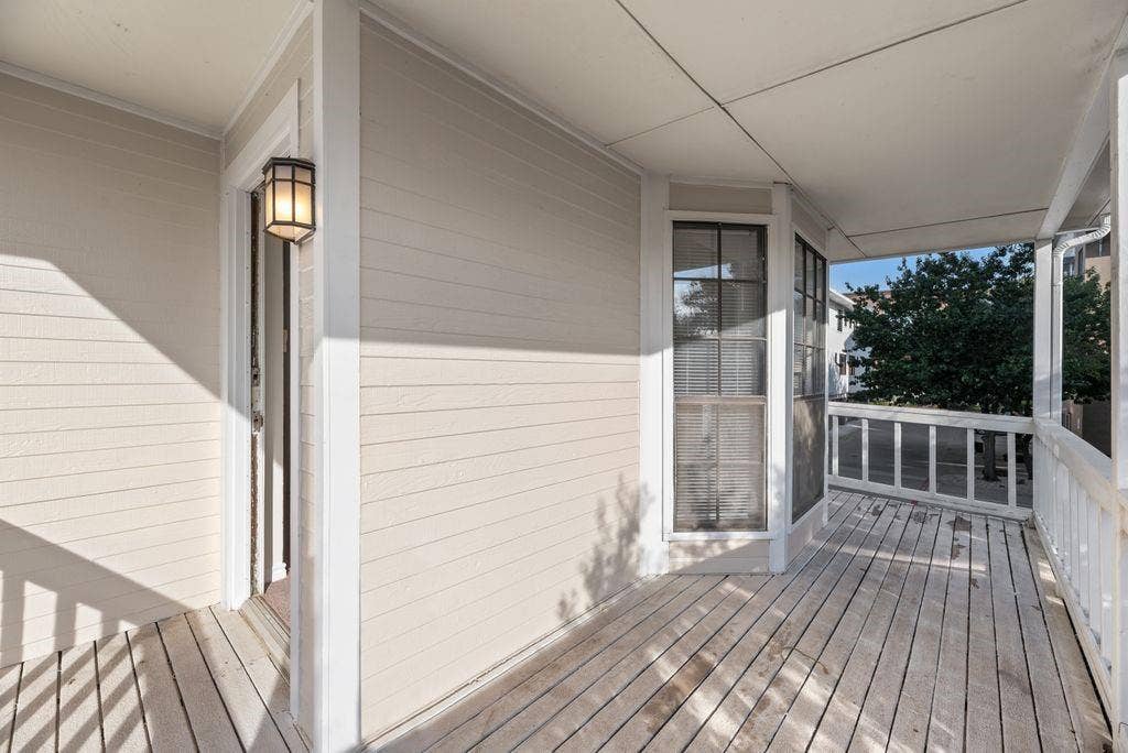 817 Pavillion Street, #101, Dallas, TX 75204 817 Pavillion Street, #101, Dallas, TX 75204