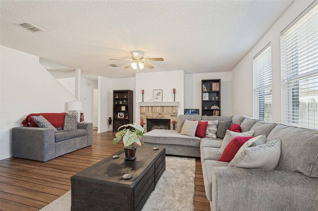2120 W Grove Lane, Grand Prairie, TX 75052 2120 W Grove Lane, Grand Prairie, TX 75052