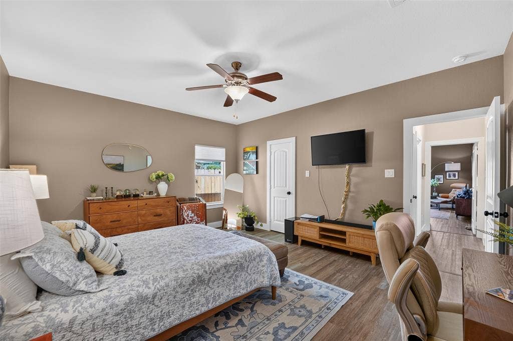 4211 S Denley Drive, Dallas, TX 75216 4211 S Denley Drive, Dallas, TX 75216