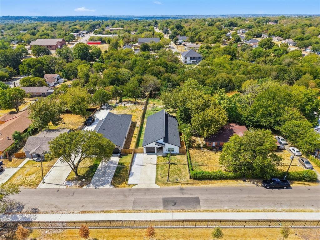 4211 S Denley Drive, Dallas, TX 75216 4211 S Denley Drive, Dallas, TX 75216