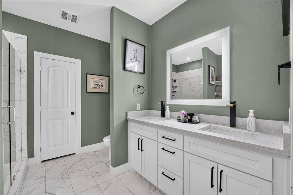 4211 S Denley Drive, Dallas, TX 75216 4211 S Denley Drive, Dallas, TX 75216