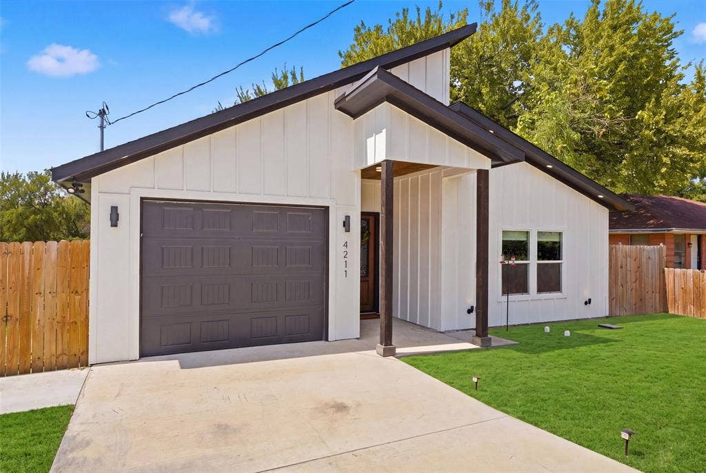 4211 S Denley Drive, Dallas, TX 75216 4211 S Denley Drive, Dallas, TX 75216