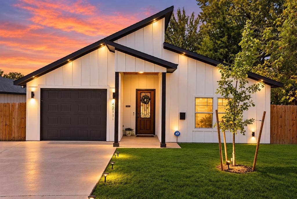 4211 S Denley Drive, Dallas, TX 75216 4211 S Denley Drive, Dallas, TX 75216