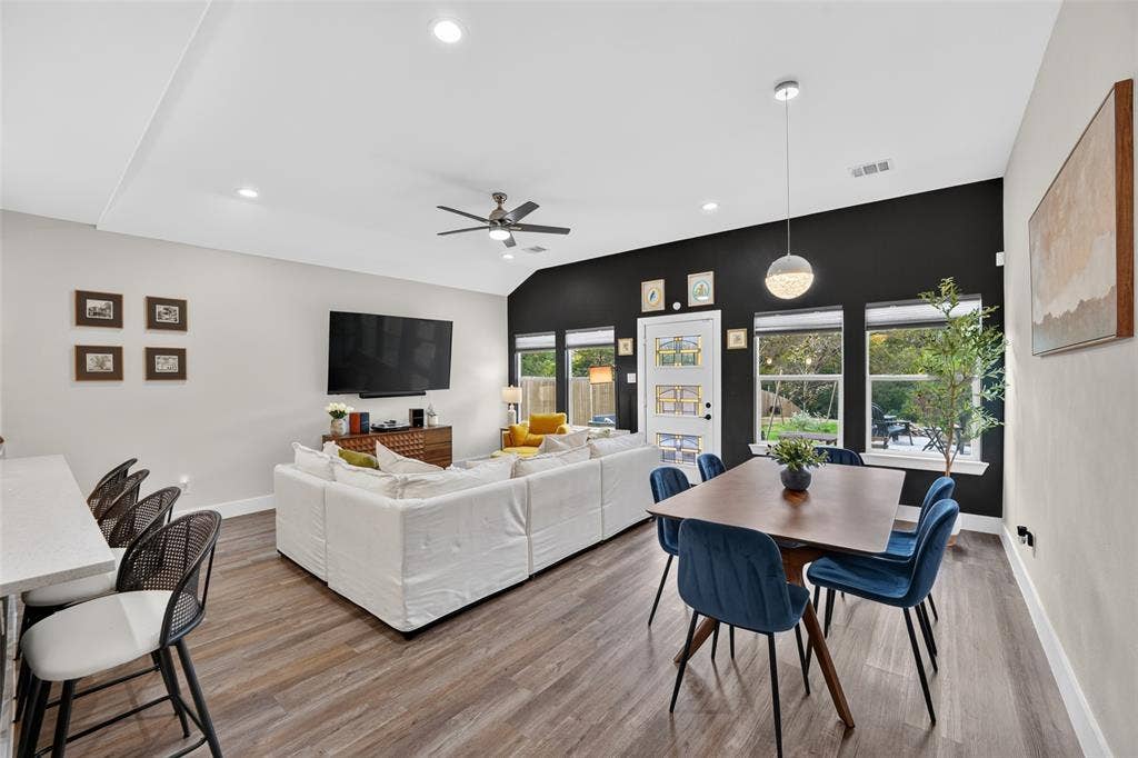 4211 S Denley Drive, Dallas, TX 75216 4211 S Denley Drive, Dallas, TX 75216
