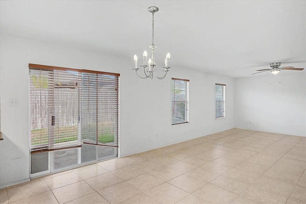 821 Green Heath Avenue, Fort Worth, TX 76120