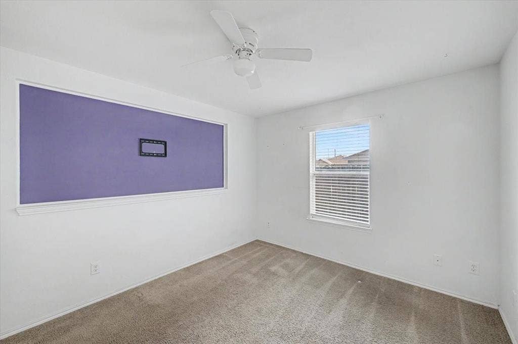 821 Green Heath Avenue, Fort Worth, TX 76120