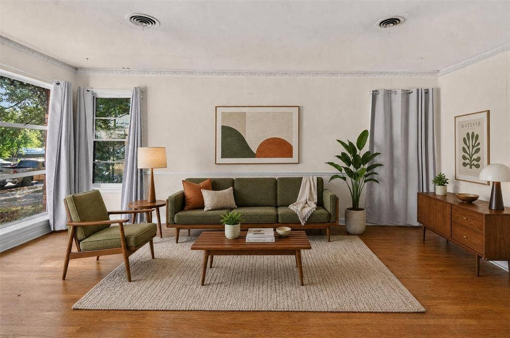 2024 Blake Avenue, Dallas, TX 75228 Virtually staged