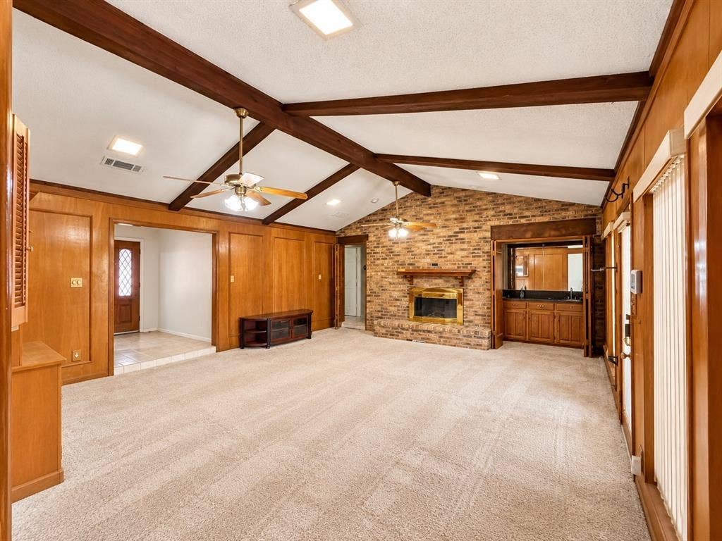 1128 Post Oak Lane, DeSoto, TX 75115 1128 Post Oak Lane, DeSoto, TX 75115