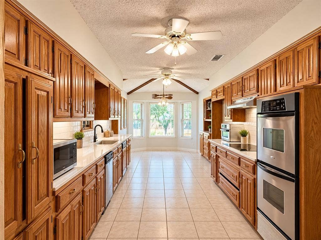1128 Post Oak Lane, DeSoto, TX 75115 1128 Post Oak Lane, DeSoto, TX 75115