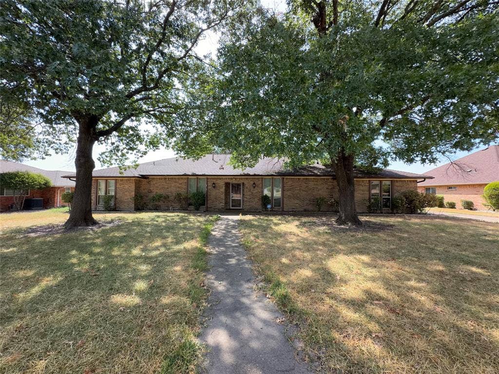 1128 Post Oak Lane, DeSoto, TX 75115 1128 Post Oak Lane, DeSoto, TX 75115