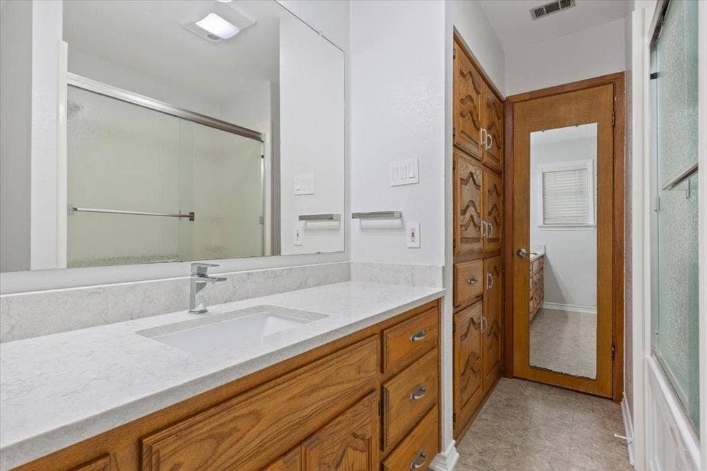 670 Berger Road, West, TX 76691 670 Berger Road, West, TX 76691
