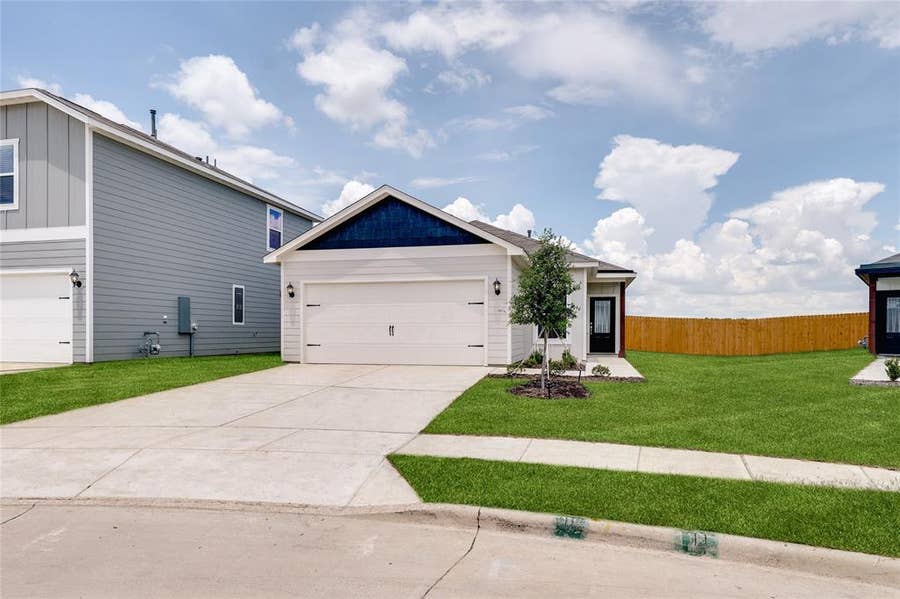 Property photo for 2051 Braveheart Drive, Crandall, TX